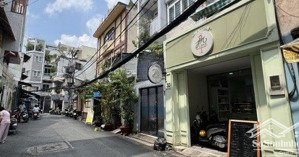 mt ngay nguyễn văn trỗi 54m2 4 tầng nhỉnh 13 tỷ - đã trừ lg