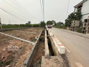 chỉ 2.5tỷ mặt đường apphan mễ sở, văn giang, hưng yên. gần dự án xuân cầu