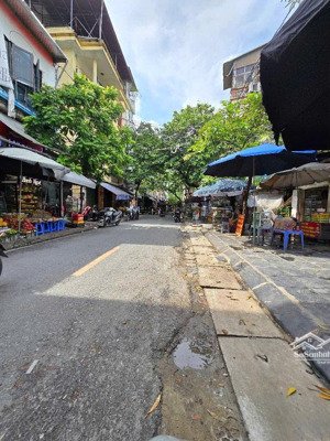 hiếm, bán nhà đường tân mai - hoàng mai - vị trí cực đẹp, 82m2, mt4.6m, 8.5 tỷ.