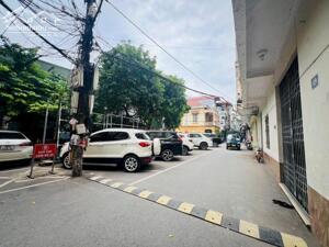 BÁN NHÀ PHÂN LÔ PHỐ KHƯƠNG TRUNG – THANH XUÂN -TRUNG TÂM NGÃ TƯ SỞ - Ô TÔ VÀO NHÀ: 42M2 x 4 TẦNG – 13,3 TỶ