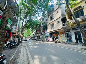 bán nhà mặt phố nghĩa tân, 6 tầng thang máy, mặt tiền 5m , vị trí kinh doanh sầm uất