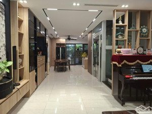 chính chủ cần bán căn liền kề diện tích 119m2, thang máy nhập khẩu giá 3x tỷ bao phí