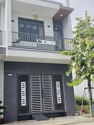 bán gấp giảm 500tr nhà lầu trệt 60m thổ cư 100% kdc đông hòa c dĩ an, vị trí cực đẹp.