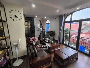 siêu phẩm nhà mới 5 tầng - sài đồng - thang máy xịn - ngõ rộng, tiện ích đủ đầy