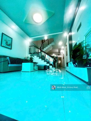 bán gấp nhà phố 2 mặt tiền, 4 phòng ngũ, 6,5 tỷ phường 6 đà lạt