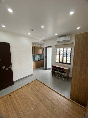 cho thuê phòng ccmn 30m2 xây mới, đủ đồ cách 500m ra trường học viện tài chính, mỏ địa chất