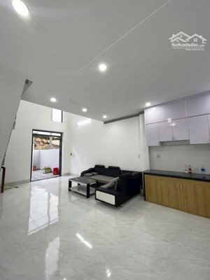 bán nhà sổ riêng, thổ cư, tại quốc lộ 1a, p. hố nai, biên hòa, đồng nai. giá 1 tỷ 550