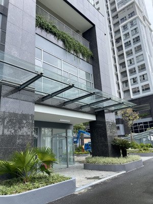 bán shophouse 1 trệt 1 lầu 189m2, gần becamax-thủ dầu một. giá 8,6 tỷ, ưu đãi trực tiếp chủ đầu tư.