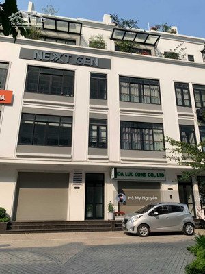 cho thuê nhà đỗ quang - cầu giấy, thang máy - 100m2 - 5 tầng, phân lô đẳng cấp, 42tr/th