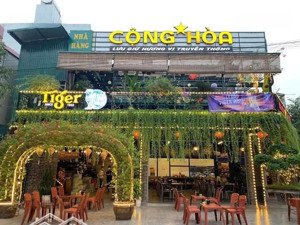 cho thuê nhà mặt phố núi trúc - t1: 120m², t2: 100m² - mt 7.5m - trung tâm ba đình, vỉa hè rộng