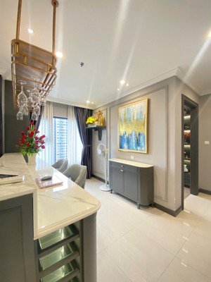 cần bán căn hộ vinhomes quận 9 góc 2pn+ 2wc 64/70m2 tầng trung full nội thất cao cấp 3 tỷ 5