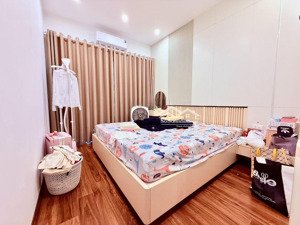 bán nhà biệt thự duy tân, dịch vọng hậu sổ 275m mt 15m giá 30.7 tỷ, 14 phòng ngủ, cách ngõ oto 15m