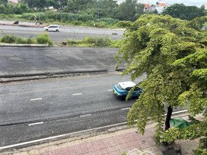 nhà 4 tầng 2 mặt tiền đ. đồng văn cống, khu trung tâm hành chính thủ đức, 4 x 20m, xe hơi ngủ nhà