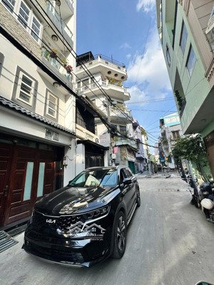 chdv - 8.5 tỷ - chủ ngợt bank - phú nhuận, thích quảng đức - hẻm xe tải thông - 4 tầng đúc