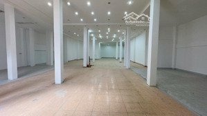 cho thuê mb vip nhất trung tâm tp ( 12,5 x 24m )