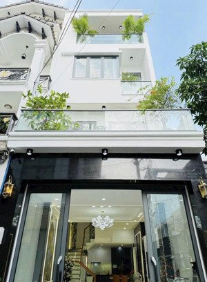 cơ hội hiếm có: nhà mặt tiền kinh doanh cực đẹp, có sân để ô tô - hỗ trợ vay ngân hàng