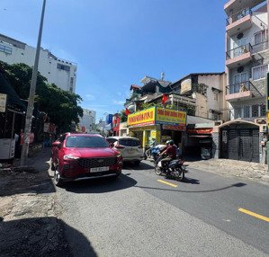 siêu rẻ chỉ 17,2 tỷ, 84,8m2, bán nhà mặt tiền tại thích quảng đức, phường 4, phú nhuận, tphcm