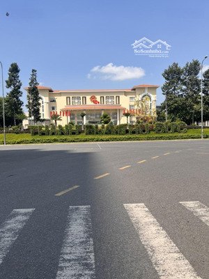 biệt thự 48 tỷ góc 2 mặt tiền đường bát nàn p. bình trưng tây