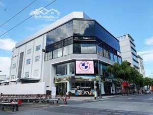 góc 2 mt cực đẹp - trần hưng đạo, p. nct, quận 1 - dt 8 x 18m - hầm 7 tầng - hđt 250tr - giá 60 tỷ