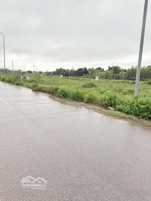 bán đất đấu giá thị trấn kép,lạng giang, bắc giang. 112,5m2- mt 7,5m. giá 2 tỷ