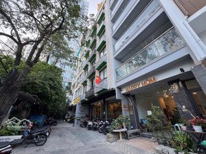 sát biển khách sạn đang kinh doanh với thu nhập 50 triệu mỗi tháng, cách biển trần phú chỉ 100m