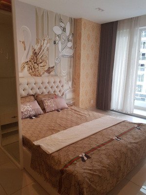  cho thuê chcc oriental plaza, tân phú. dt 78m2 2 phòng ngủ 2wc. giá 10tr (view mát)