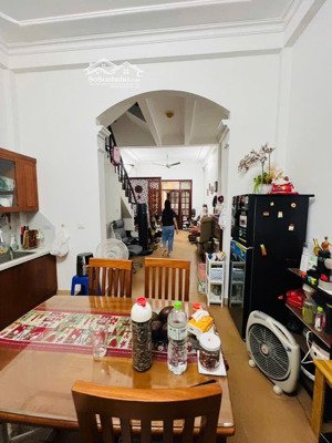 cần bàn nhà phân lô hoàng cầu 50m, mặt tiền 4,5m, giá nhỉnh 17 tỷ