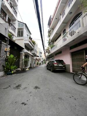 Siêu khan hiếm! Nhà hẻm 8m đường Nguyễn Trãi, Q1. 4,8x18,5m. 5 tầng. 17,9 tỷ