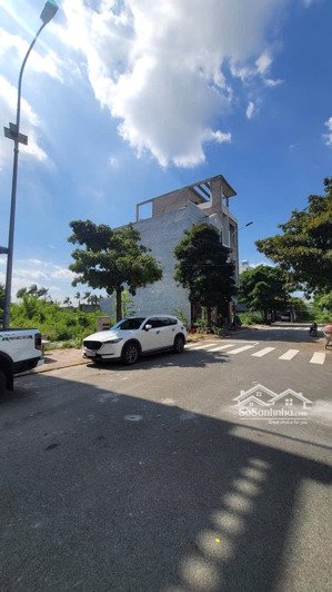 đất ngang 5m đầu tư cực tốt gần vincom 550