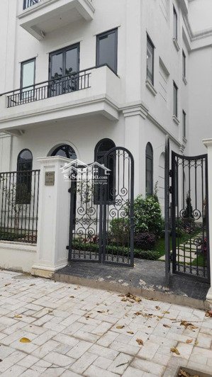 cho thuê biệt thự dương nội b - solasta 170m², 3,5 tầng, đường 12m, vỉa hè rộng, giá tốt