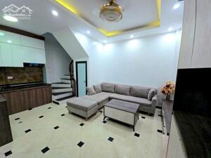 Nhà 5 Tầng 30m² – Ngõ Thông – Phố Tôn Đức Thắng, Đống Đa