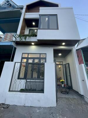 BÁN NHÀ 2 TẦNG ĐẸP KIỆT ÔTÔ TRẦN PHÚ, PHƯỜNG THUẬN HÓA, TP HUẾ, CHỈ 2,35 TỶ