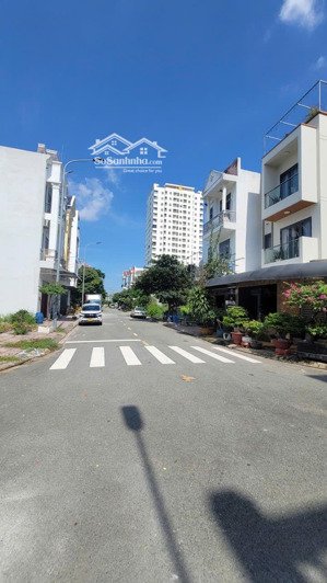 bán đất ngang 5m, gần vincom dĩ an 2km, p.tân đông hiệp giá 2,85ty