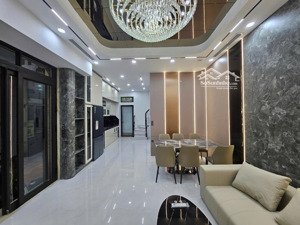 nhà đẹp - mới cứng - full nội thất- thang máy êm ru - tường móng chắc chắn