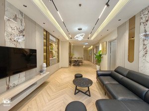 chính chủ gửi bán căn góc 109,2m2 ban công đông nam toà time city giá cực tốt 10,5 tỷ