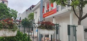 siêu phẩm nhà mới-full nội thất-sổ đẹp-chủ thiện chí bán