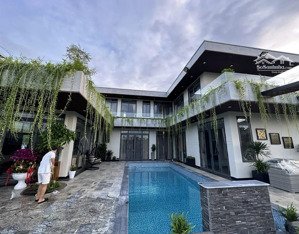 bán villa gần 1200m2 thiết kế kiểu châu âu view sông, hồ bơi, sân vườn, bbq. tphcm