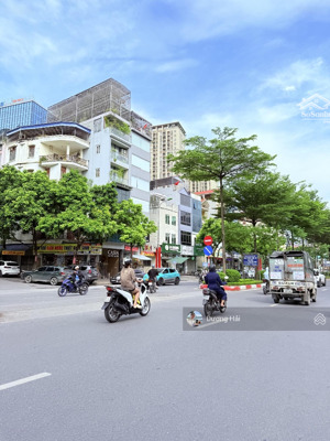 bán nhà toà văn phòng trần thái tông - cầu giấy - 155m 8 tầng hai thoáng ô tô tránh vỉa hè