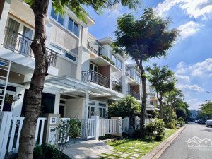 cần bán nhà phố lovera park - mặt tiền đường 20m, liền kề cụm trường học - 7,3 tỷ