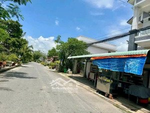 bán đất ở đô thị 250m2 tại ubnd thị xã trảng bàng, giá 700 triệu sổ hồng riêng dân cư đông đúc