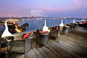penthouse đẹp mặt hồ tây, ngắm pháo hoa đẹp nhất hà nội. 236m2, hiện trạng thô, sổ đỏ lâu dài