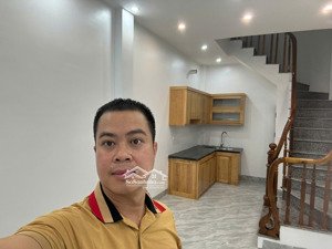 bán gấp nhà đẹp mới 5 tầng 2 thoáng trung tâm phố xốm, vị trí siêu đẹp, ô tô cách 20m, hơn 5 tỷ