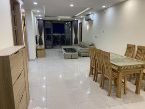 chính chủ chuyển vào sài gòn cần sang nhượng lại căn 3n2vs 96,5m2 tầng trung toà intracom trung văn