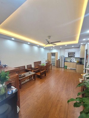 bán cc khu đô thị mới văn khê - 97m2 - căn góc - giá 59tr/m2 - thiết kế 3 pn - 2 vs. sổ đỏ cất ket