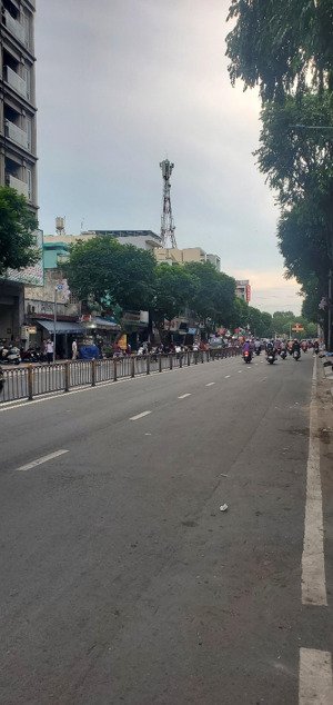 mặt tiền kd đẹp - nguyễn văn luông - nhà 4 tầng 92,7m2 - giá 25 tỷ