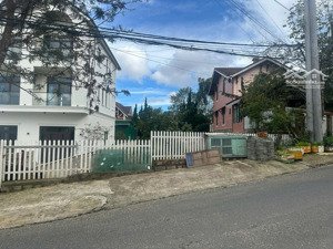 chính chủ gửi bán lô đất nằm ngay mặt tiền tô hiệu 400m2 giá 16 tỉ 5 phường lâm viên tp đà lạt