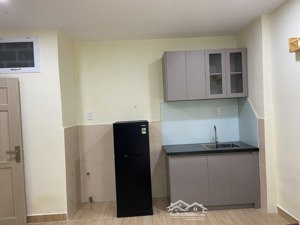 chính chủ cho thuê phòng full nội thất đường huỳnh văn bánh, phú nhuận