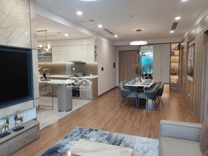 cho thuê căn hộ dt: 78m; 85m và 95m tại hà nội centerpoint vào ở được luôn xem nhà lh: 