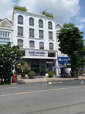 tòa nhà chdv cao cấp nguyễn văn đậu-phan đăng lưu-13x21m-hầm 8 tầng-hđt 550tr-giá bán 80 tỷ