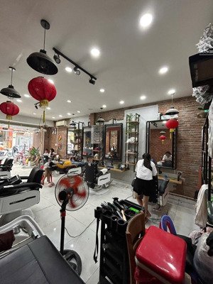 bán nhà mặt tiền tân kỳ tân quý - vị trí kinh doanh sầm uất - 5 x 20 - giá nhỉnh 13 tỷ.